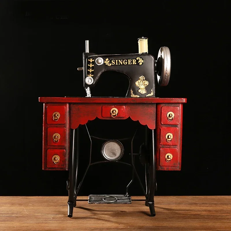 

Vintage Iron Art Treadle Sewing Machine Model, Creative Desk Accessories for Clothing Store Lobby, Retro Window Display Ornament