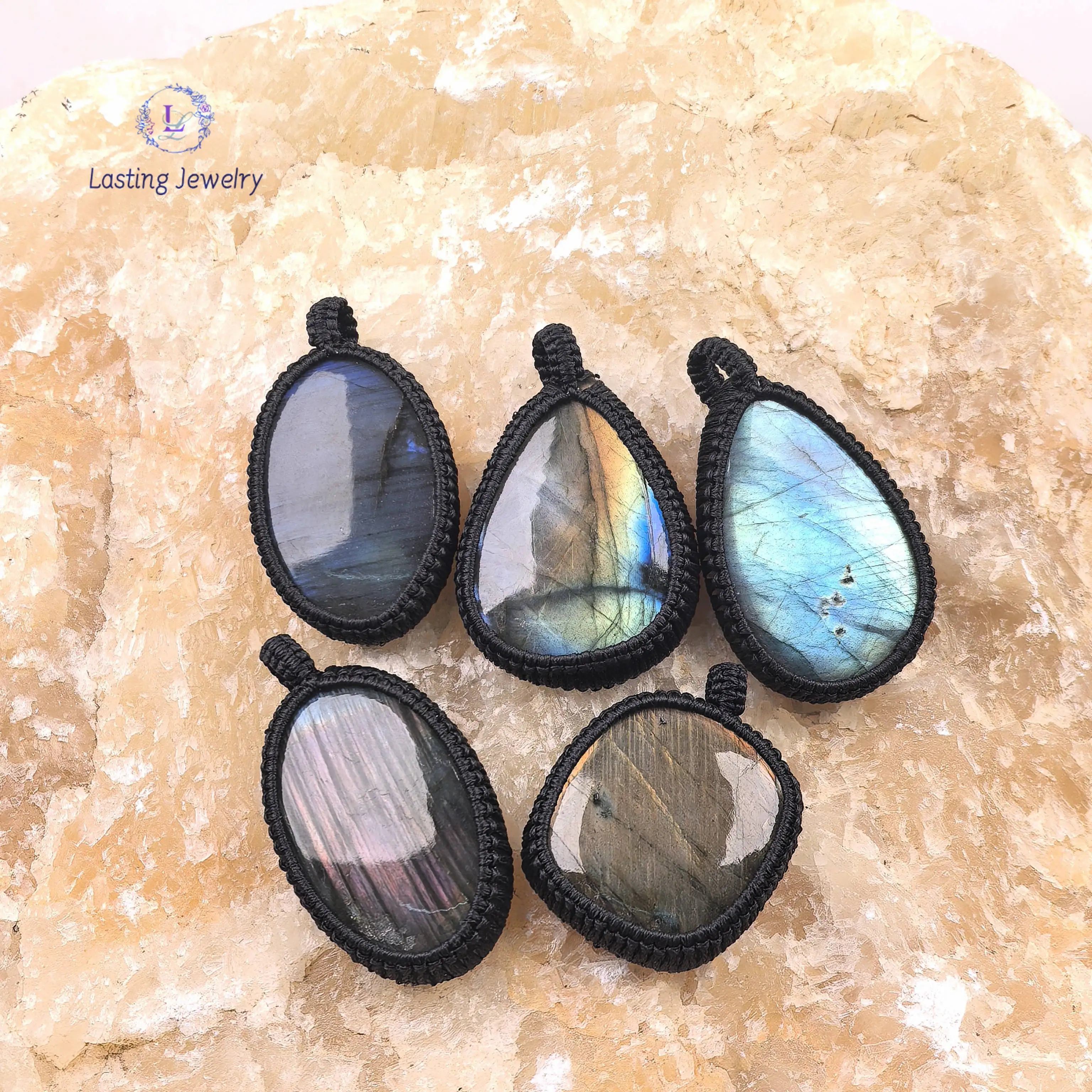 

Flash Labradorite Pendants Hand Rope Wrapped Natural Stone Healing Reiki Charms Necklaces Women Men Jewelry Crafts Gift For Her