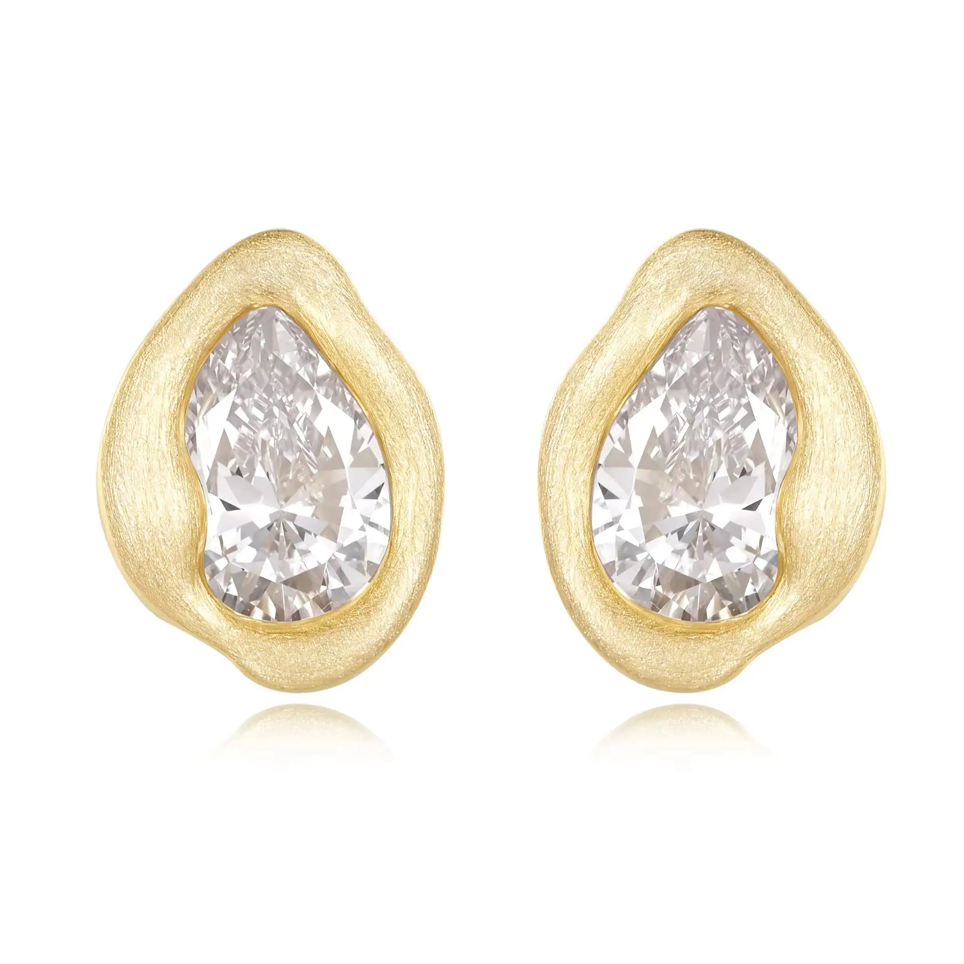 

Fashion Jewelry 925 Sterling Silver Vintage Style 14k Gold Plated 4Carat Pear Cut Moissanite Stud Earrings for Women