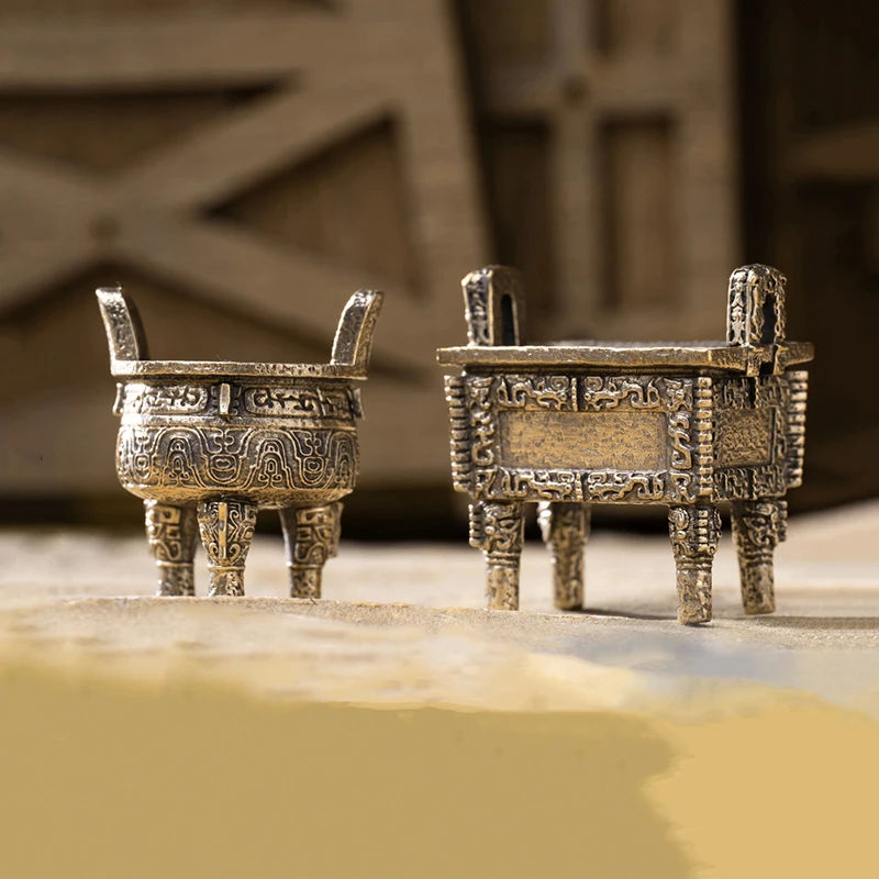 Mini Antique Ding Statue, Retro Metal Cauldron Desktop Ornament Chinese Style Decor