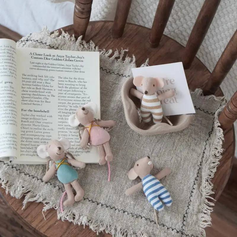 2025年新作 女の子の誕生日プレゼント用ファブリックおもちゃ、3～6歳の子供と女の子のクリスマス人形、リトルベア、ウサギ人形