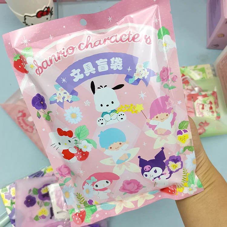 Productos famosos de la serie Sanrio Huayu, papelería, bolsa ciega, Kuromi Hello Kitty, Melodyrecreation Club, libro de bolígrafos