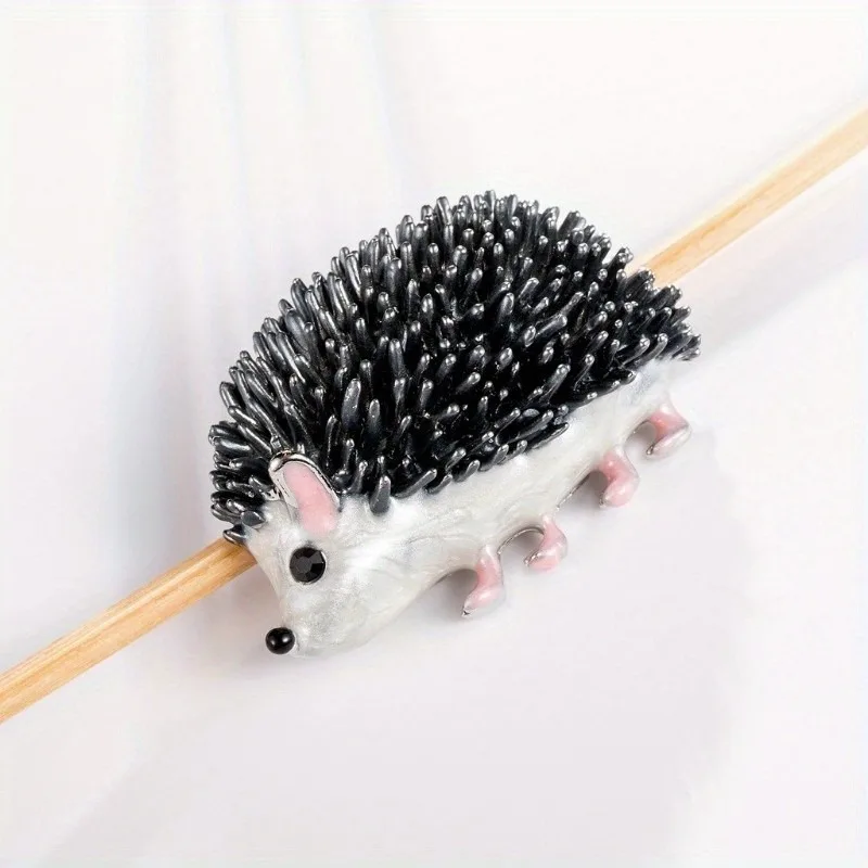 Creative Hedgehog Brooch Fashion Rhinestones Cartoon Animal Corsage Retro Buckle Pin