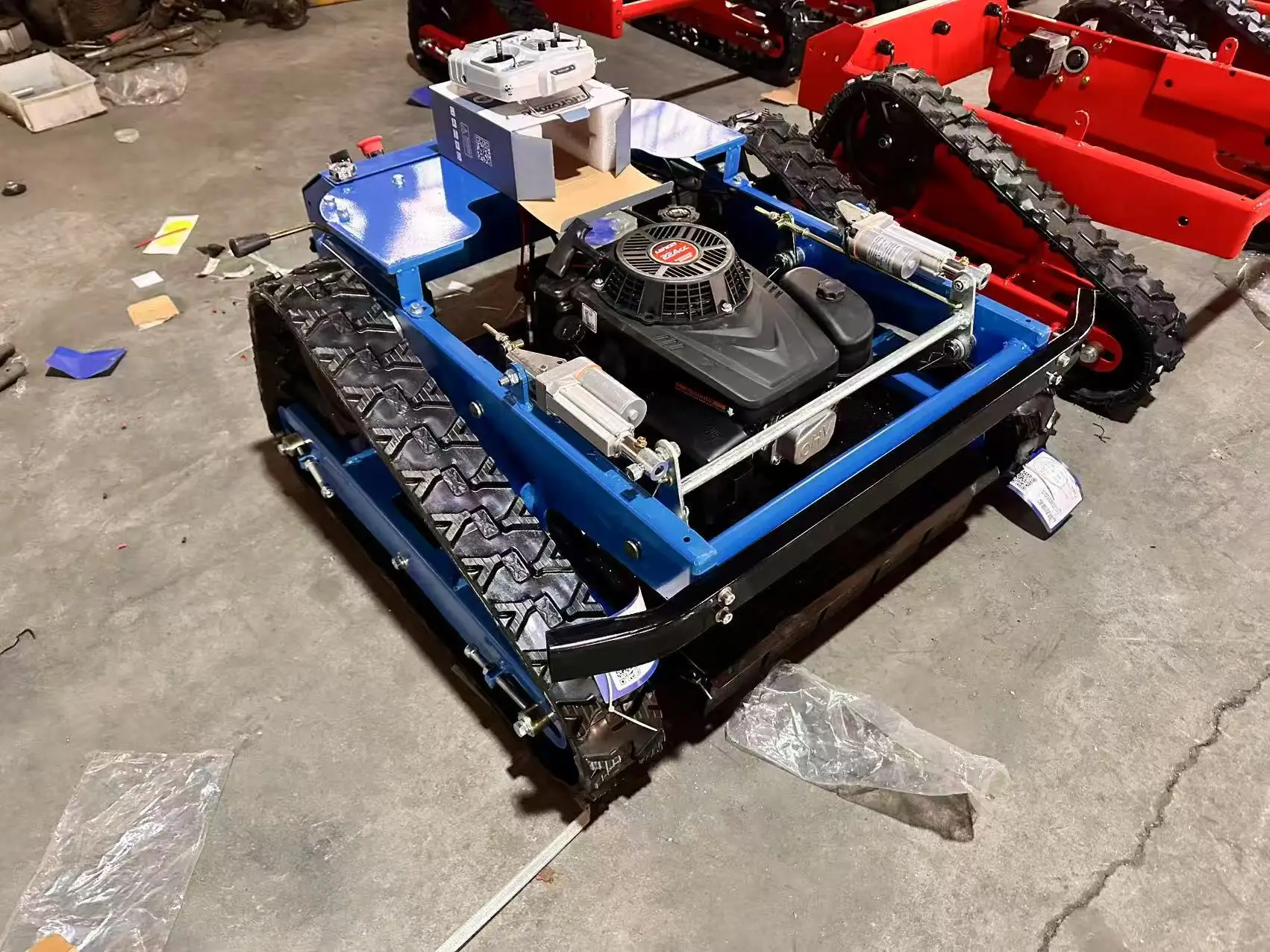 

Customized Free Control of the Lawn Mower Cutting Width Height Adjustable Remote Lawn Mower