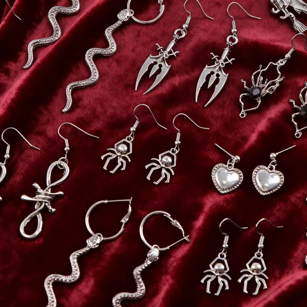10/20Pairs/Lots Gothic Halloween Dangle Earrings For Women Vintage Silvery Skull Skeleton Mixed Punk Jewelry Daily Party Gifts
