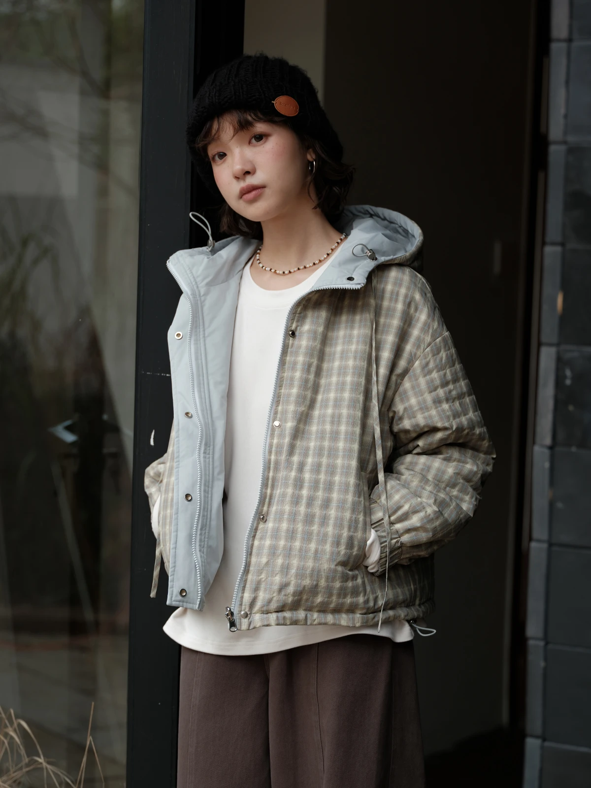 

Warm Winter Plaid Cotton Jaet Double-Sided Wear Snowy Cotton Comfortable Fit Long Sve Zipper Closure Hooded Coat for Women