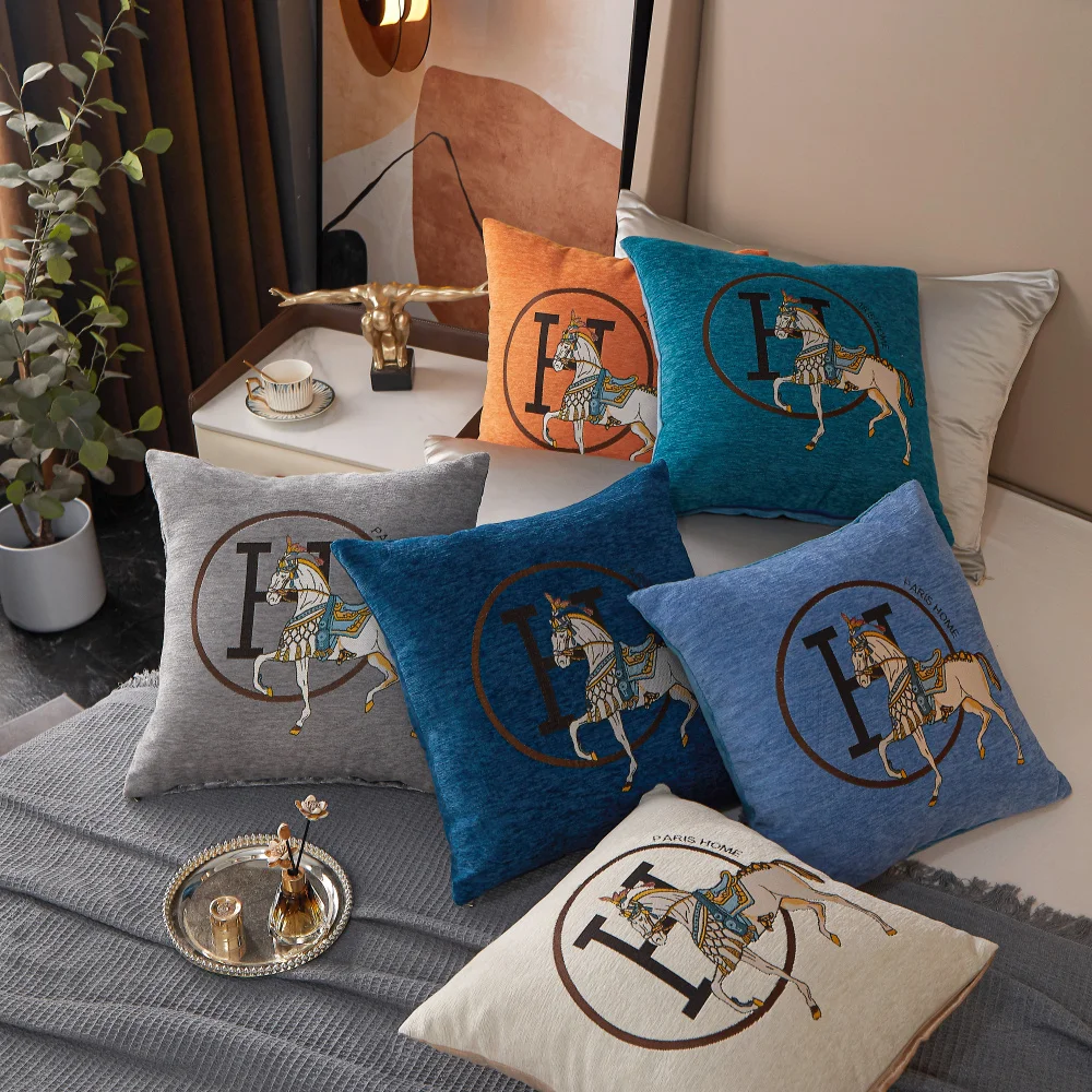 

Horse Chenille Cushion Cover 45x45cm Embroidered Jacquard Pillow Case Home Decorative Letter Pillowcase Office Sofa Pillow Cover