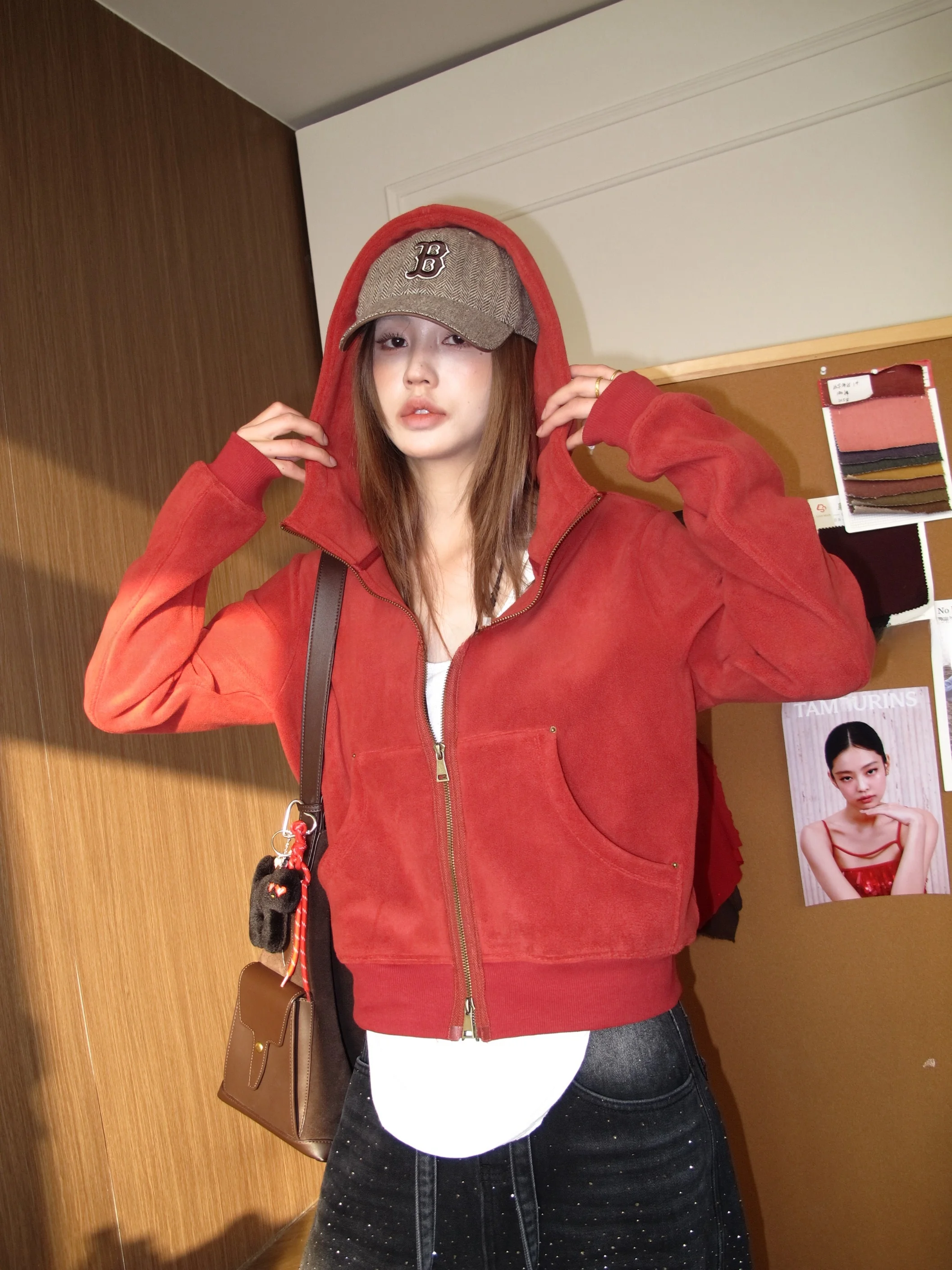 

Американская женская куртка на молнии с капюшоном и флисовой подкладкой, свободного кроя, с длинными рукавами, повседневная, из смесового полиэстера и спандекса