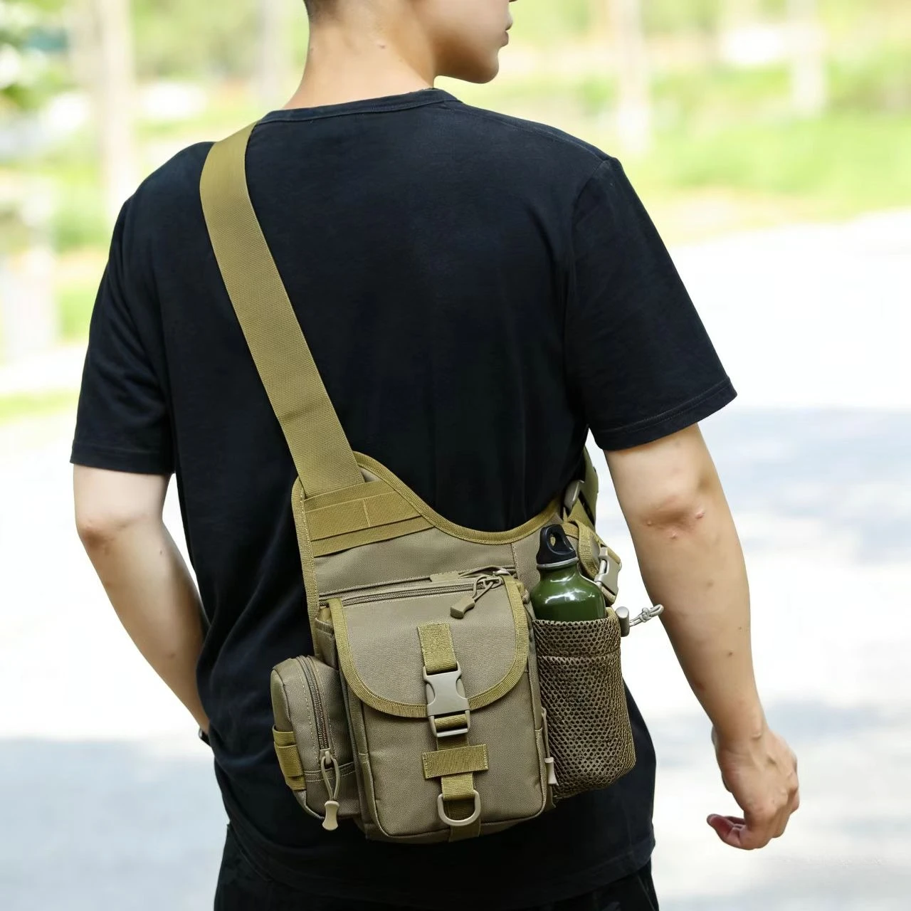 

Tactical Men's Crossbody Hunting Bag Outdoor Sports Saddle Shoulder Pack EDC Chest Camera Bag Hunting Accessories Army Bag