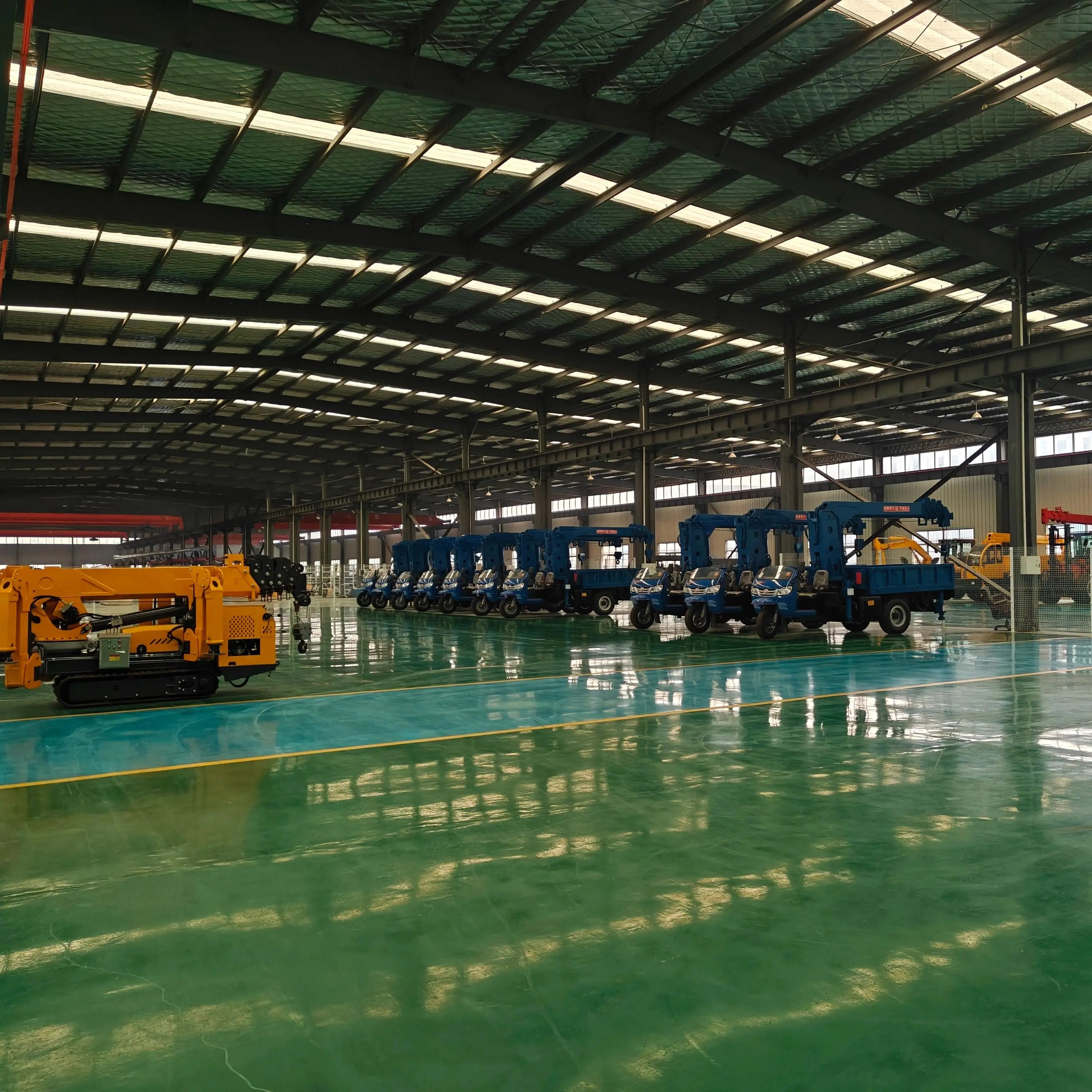 Crawler Mini Spider Crane Construction Remote Control 3 Ton Spider Crane Diesel Electric Spider Crane Fly Jib Articulating Arm