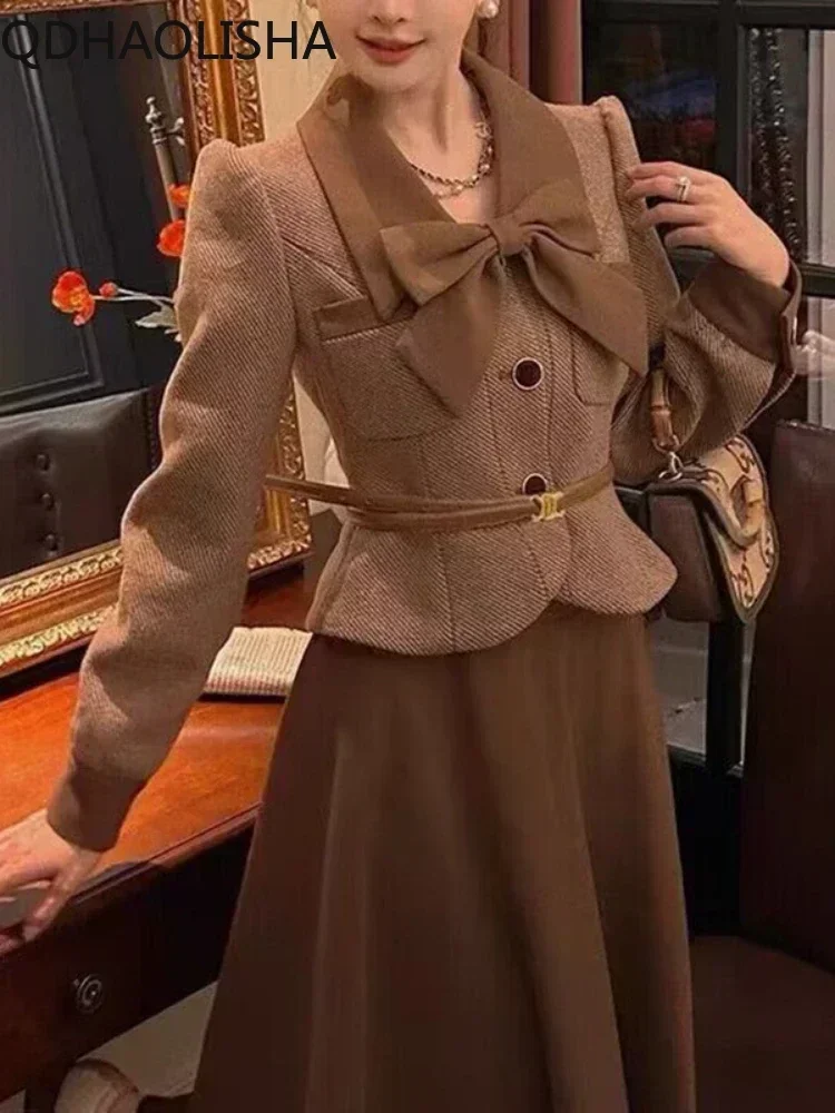 Set per le donne 2 pezzi autunno elegante abito Vintage cappotto corto abito a mezza lunghezza Set temperamento dimagrante 2 pezzi Set Outfit