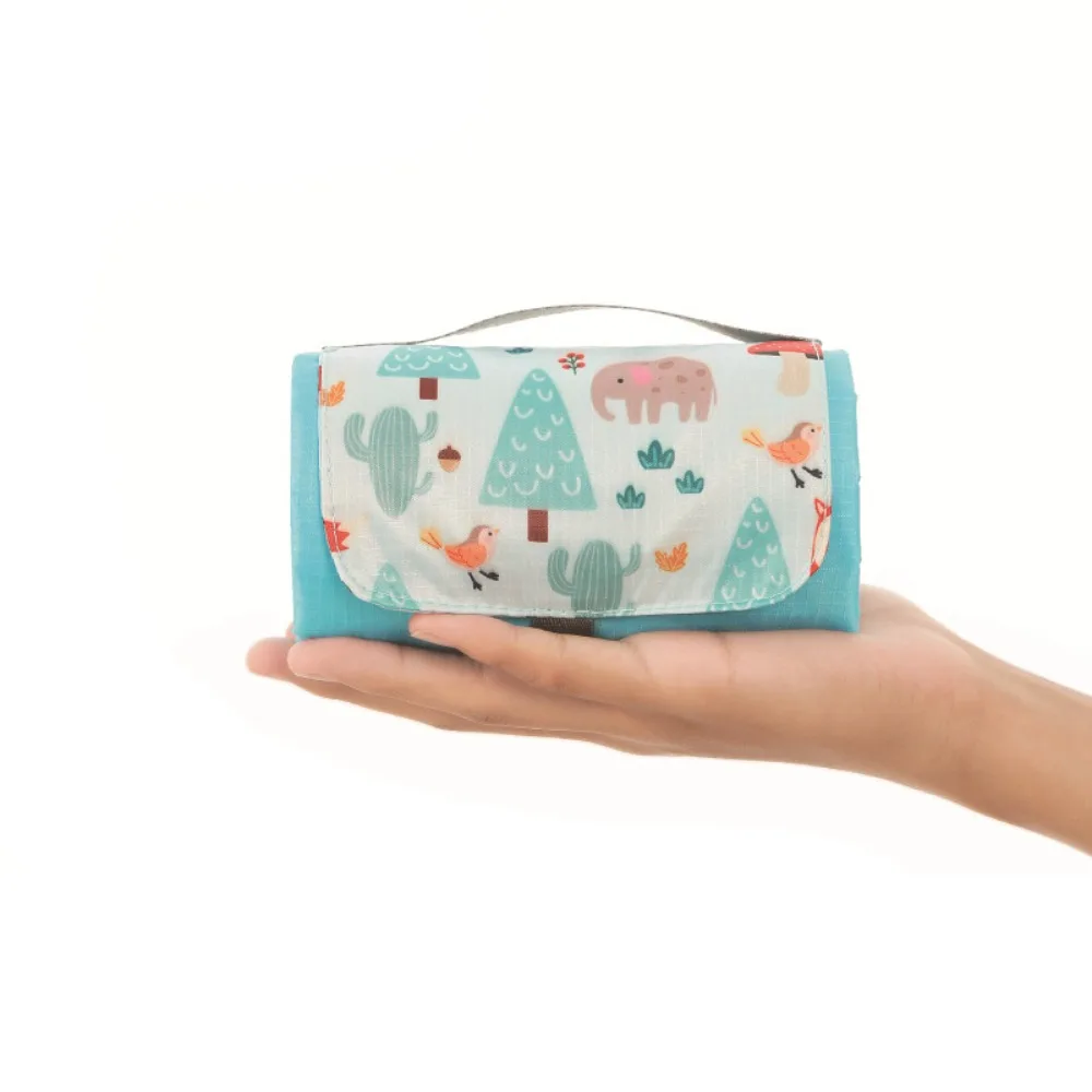 

Pocket Size Outdoor Picnic Mat Moisture-Proof Waterproof Mini Beach Mat Foldable Lightweight Portable Picnic Mat Beach Outing