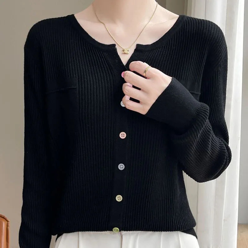 Fashion Autumn Long Sleeve V-Neck Knit Sweater Women Pullovers Casual Black Knitted Sweater Pullover Women Tops Knitwears D125