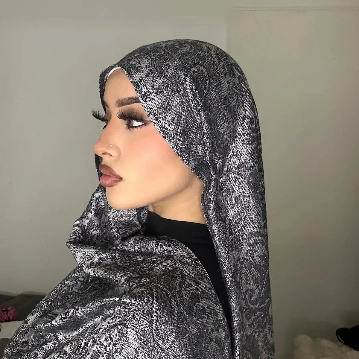 New Paisley Printed Hijab Scarf Viscose Tassels Shawl Woman Muslim Hijabs Acrylic Soft Wraps Ladies Ethnic Headscasrf  Female