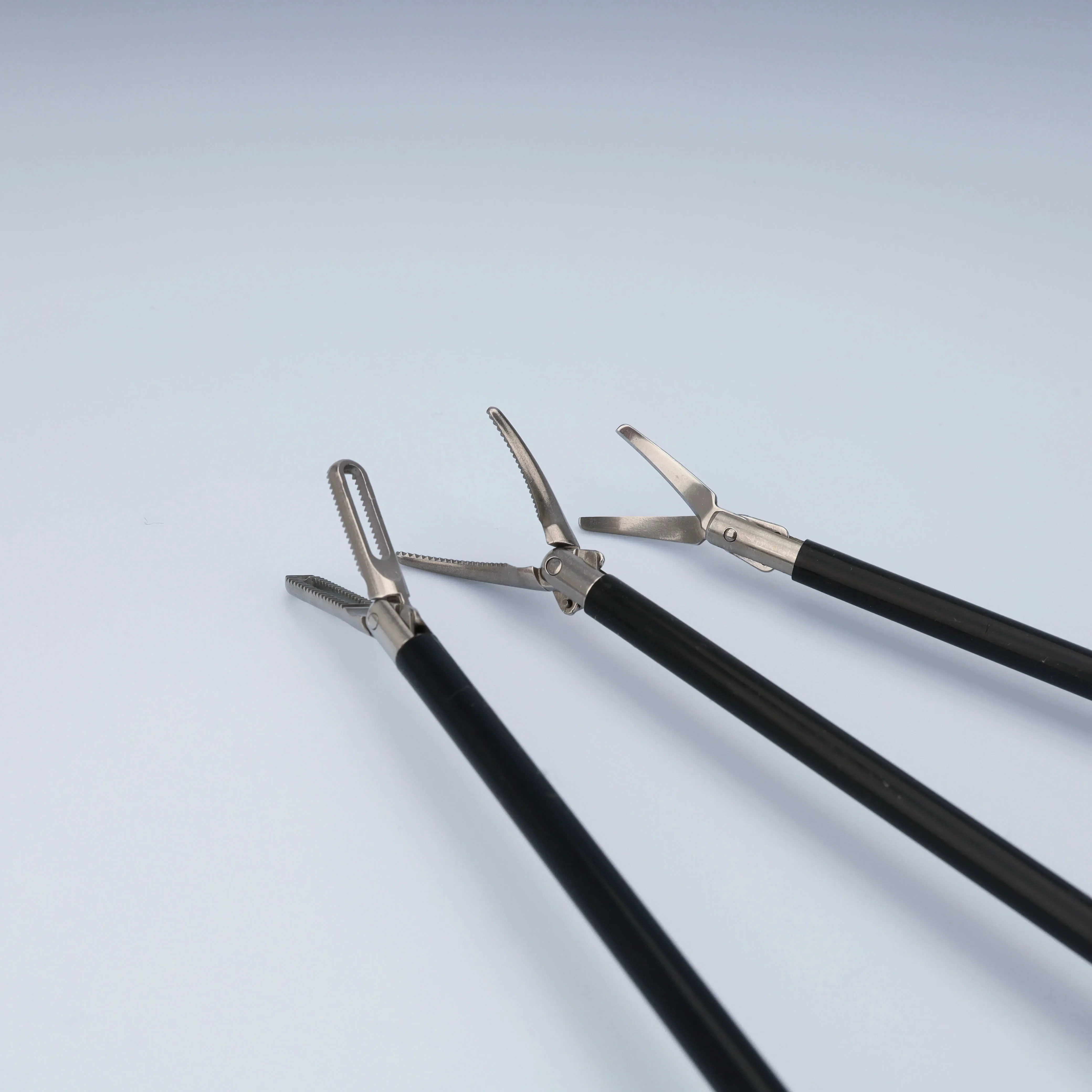 Imagem -02 - Instrumentos Simuladores Laparoscópicos Suporte de Agulha Fórceps Dissecantes Descartáveis Tesoura para Treinamento
