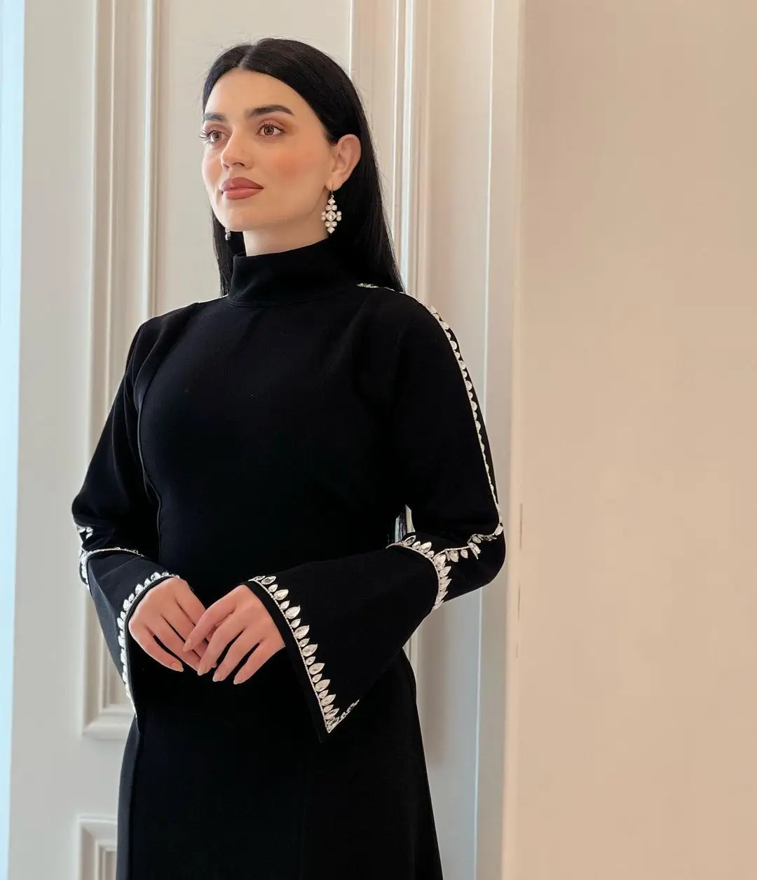 Fashionvane Black Front Slit Prom Dresses Saudi Arabia Women Wear High Collar Rhinestone Long Sleeves Evening Formal Gowns