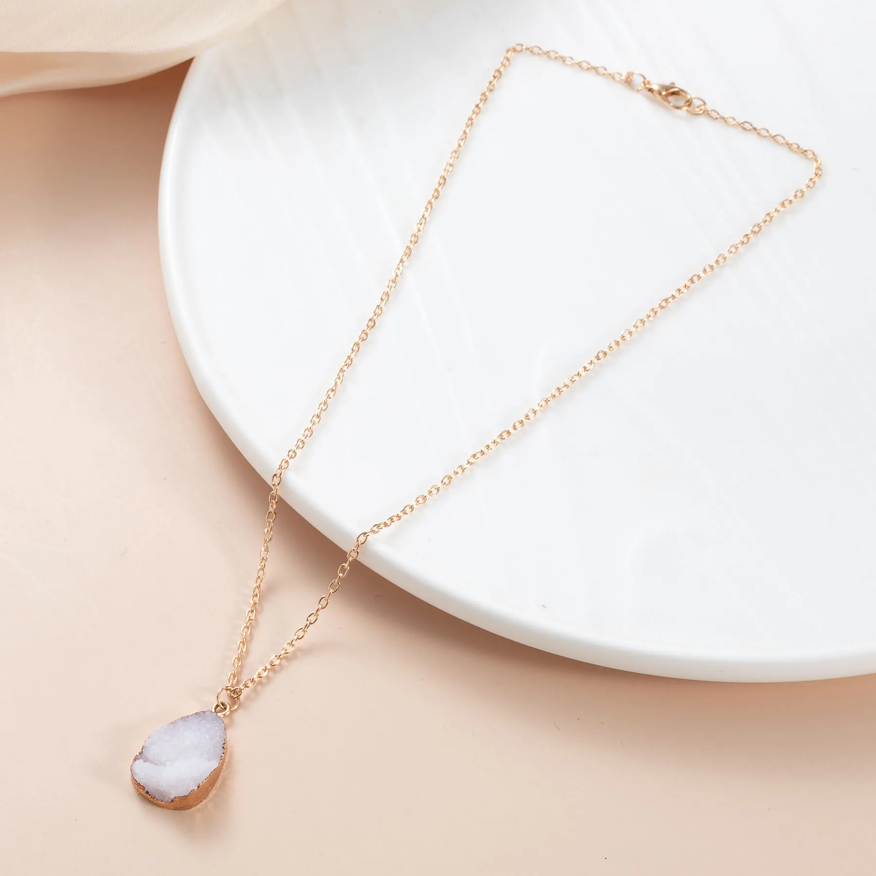 Fashion Imitation Stone Druzy Crystal Necklace for Women Golden Chain Water Drop Pendant Neklace Jewelry Gifts