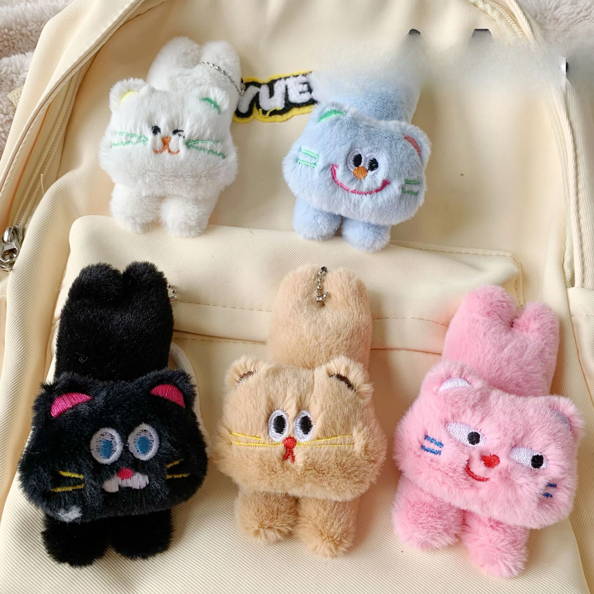 Stuffed Animals Plush Cartoon Cat Cute Running Style Pendant Soft Exquisite Keychain Brithday Gift for Best Friend or Children