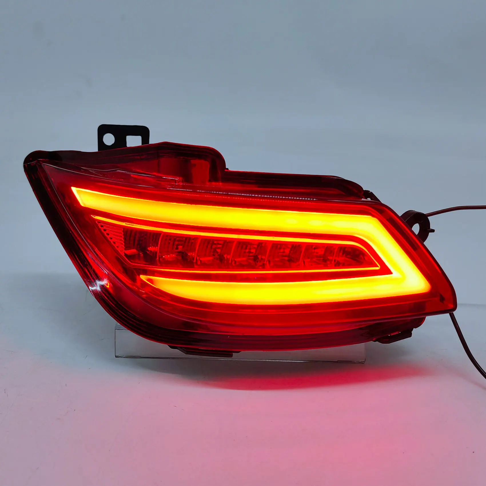 

Rear Bumper Tail Light Assembly 3 Functions Braking Light For Toyota Vios 2016-2019