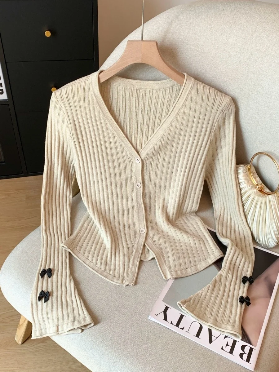 

Slimming Knitwear V-Ne Long Sve Beautiful Early Spring Faion Soft Medium Nylon Single Button Korean Sle Commute Wind