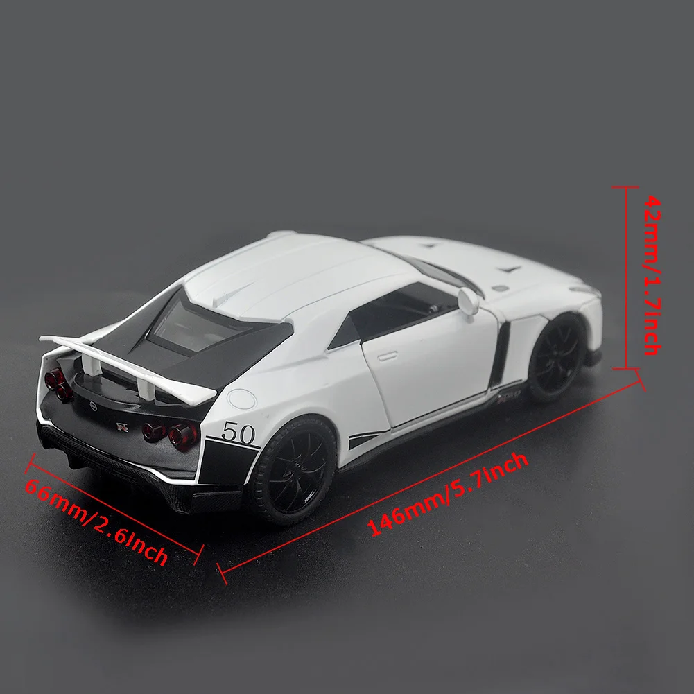 1: 32 suitable for McLaren 765LT die-casting metal alloy model, car sound and light pull-back series children's toy gifts