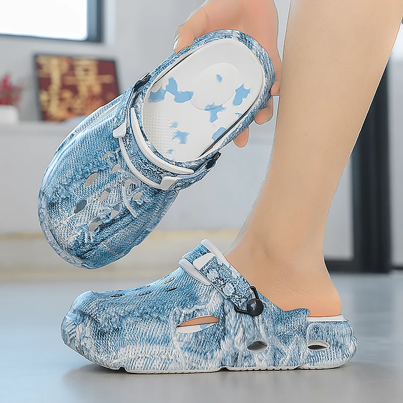 Couple Style Thick Bottom Two Tone Clogs Fashion Hollow Slippers Anti Slip Soft Summer Beach Walking Sandals