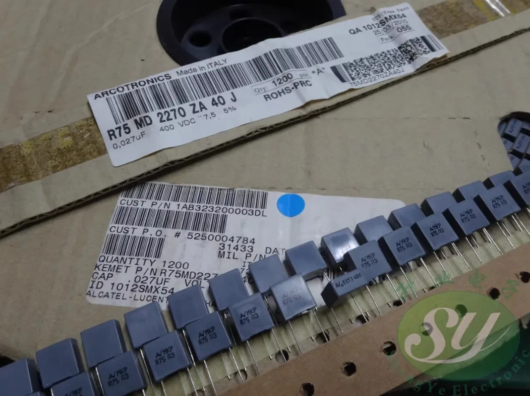 

20PCS AV R75 0.027uf/400V 27nf 273 MKP New film capacitance 7.5MM R75MD2270ZA40J