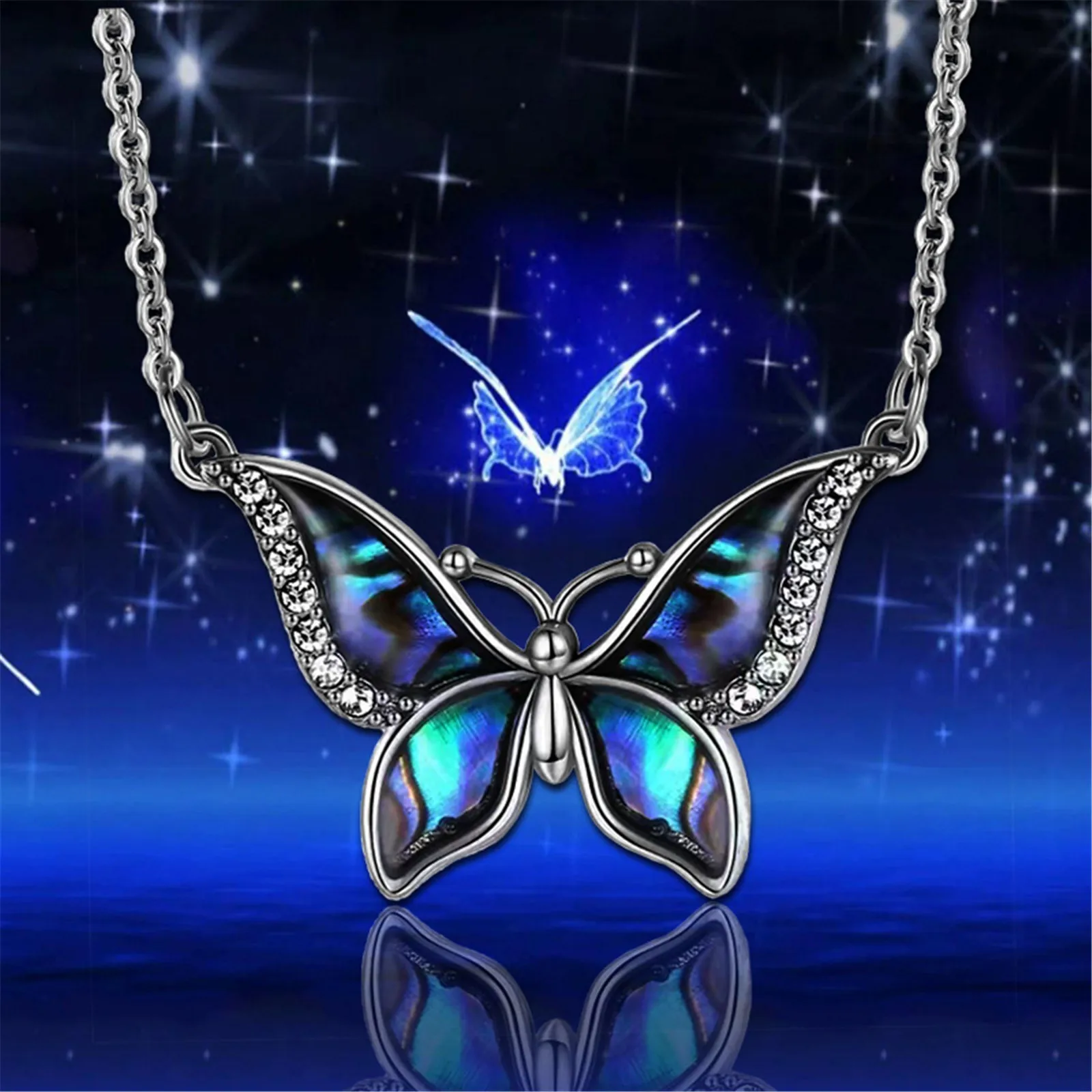 Fashion Crystal Rhinestone Butterfly Pendant Necklaces for Women Long Chain Animal Necklaces Jewelry Party Gift Charm Choker