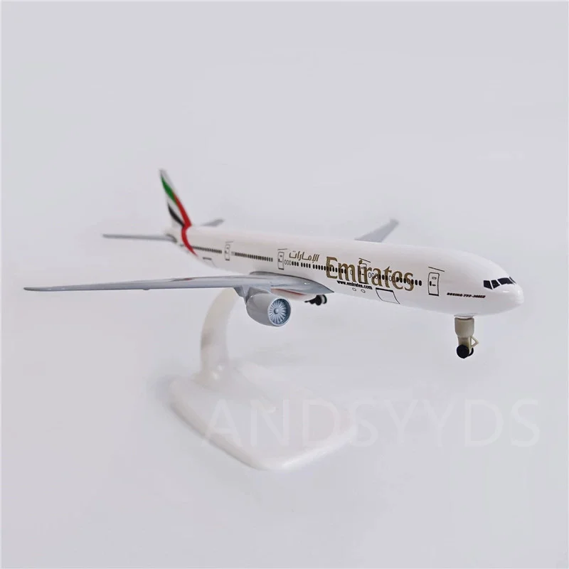 1/400 طائرة بمقياس معدني B777 الخطوط الجوية الإمارات نموذج طبق الاصل 20 سنتيمتر طائرة مصغرة دييكاست لعب الأطفال جمع الهدايا