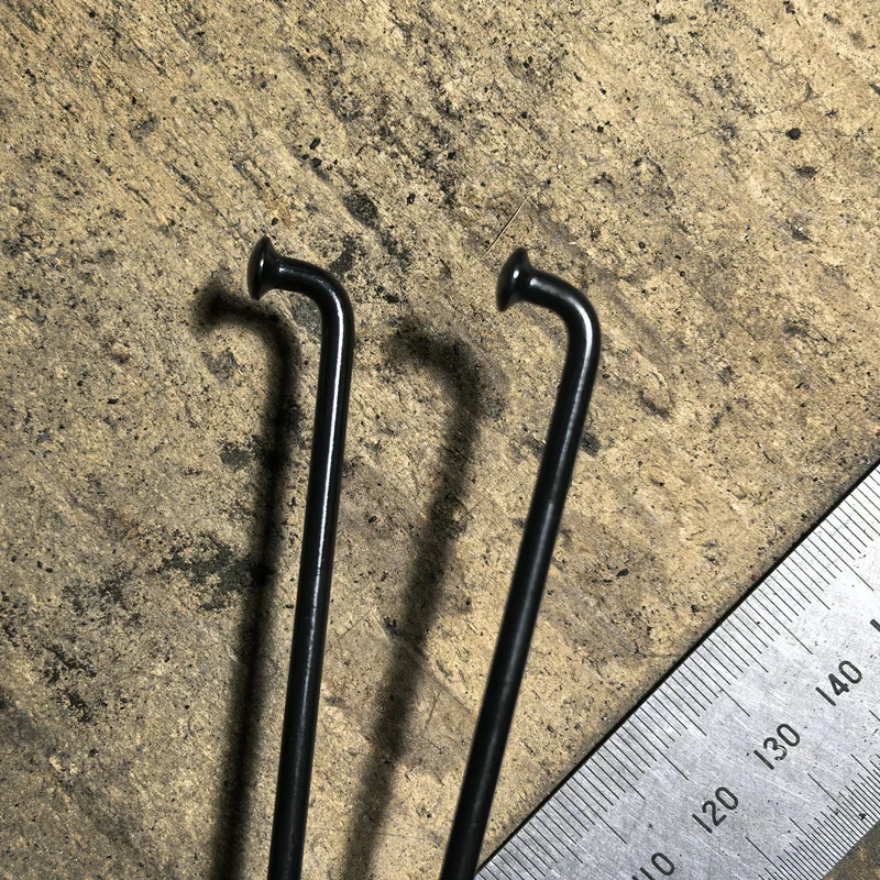 40 PCS A Lot Black Color 9G Diameter 3.5mm J-bend Round Body Equal Diameter Motorcycle Spokes Material 304 Stainless Steel Spoke