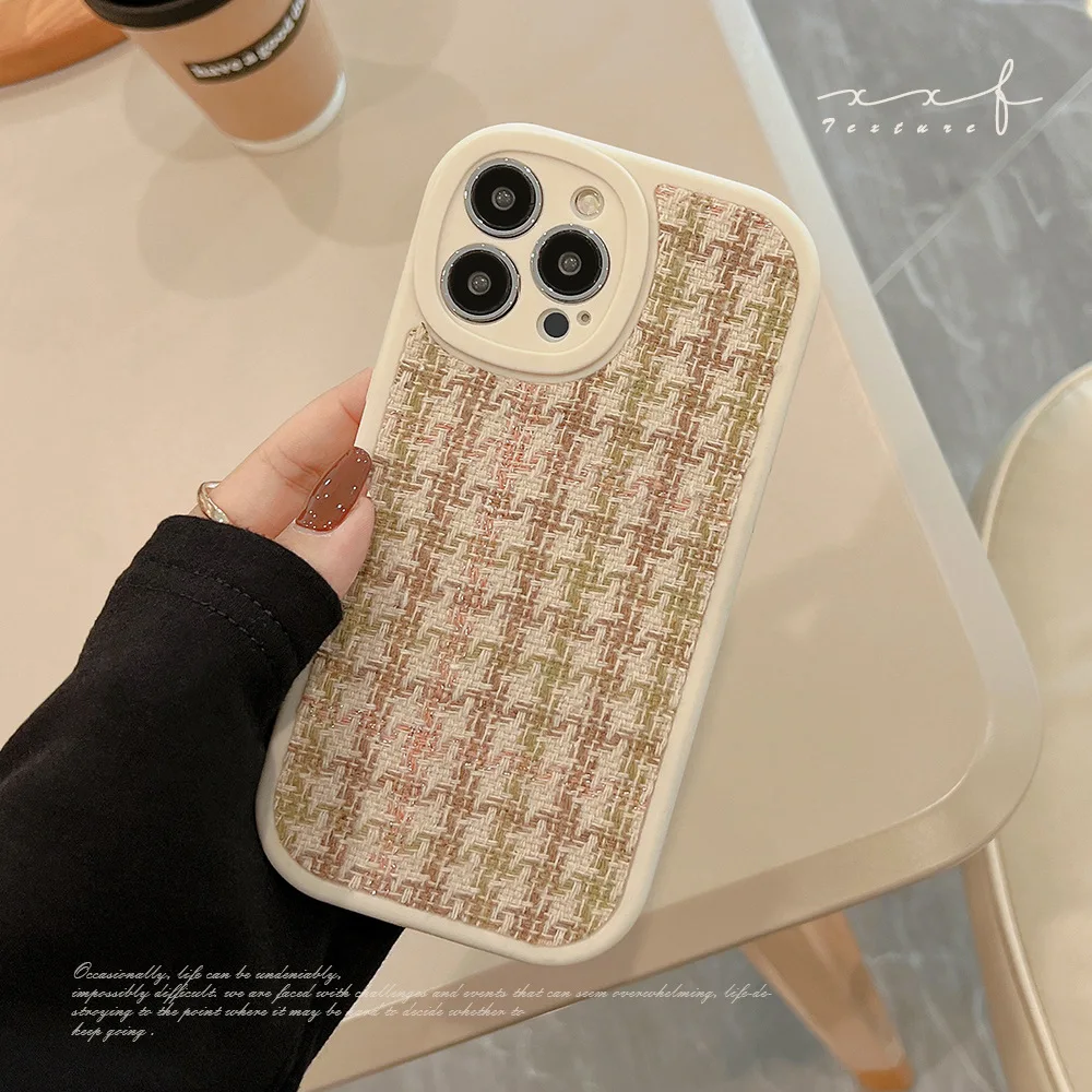 Grid Pattern Vintage Velvet Phone Case For iPhone 16PRO/15 PROMAX Simple Phone Case For iPhone12/11 Anti-fall Protective Case