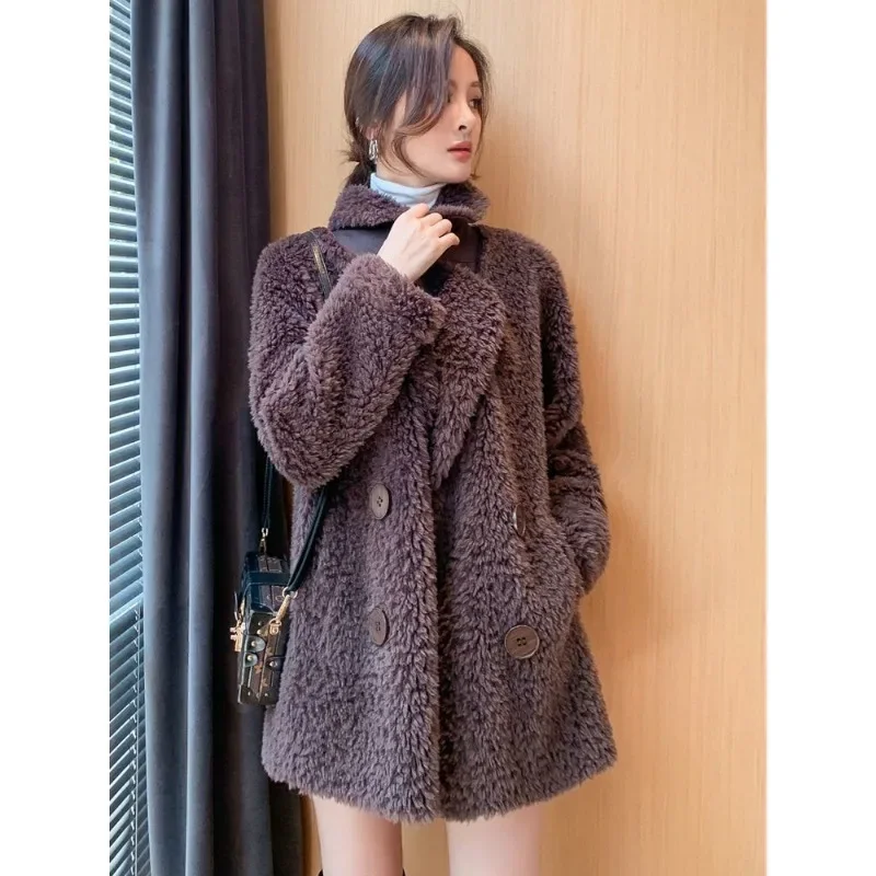 Mid-length Style Winter 2024 Loose Look Slimmer All in One Skin Fleece Coat Thickening Type Imitation Lamb Wool Coat Female