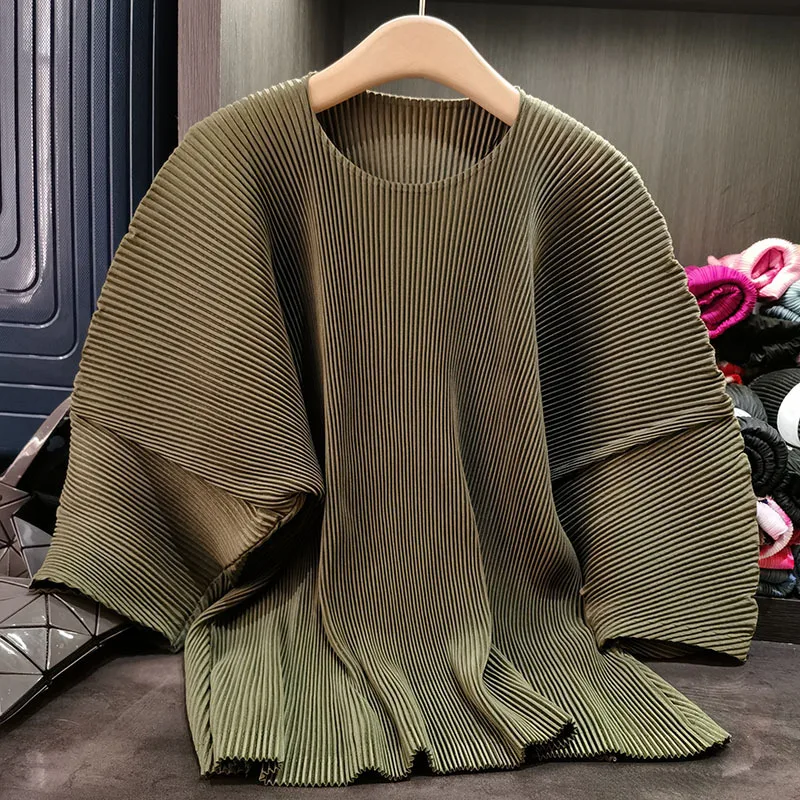 Miyake pleated T-shirt solid color pleated top 2025 spring and autumn Japanese men and women with the same casual loose T-shirt