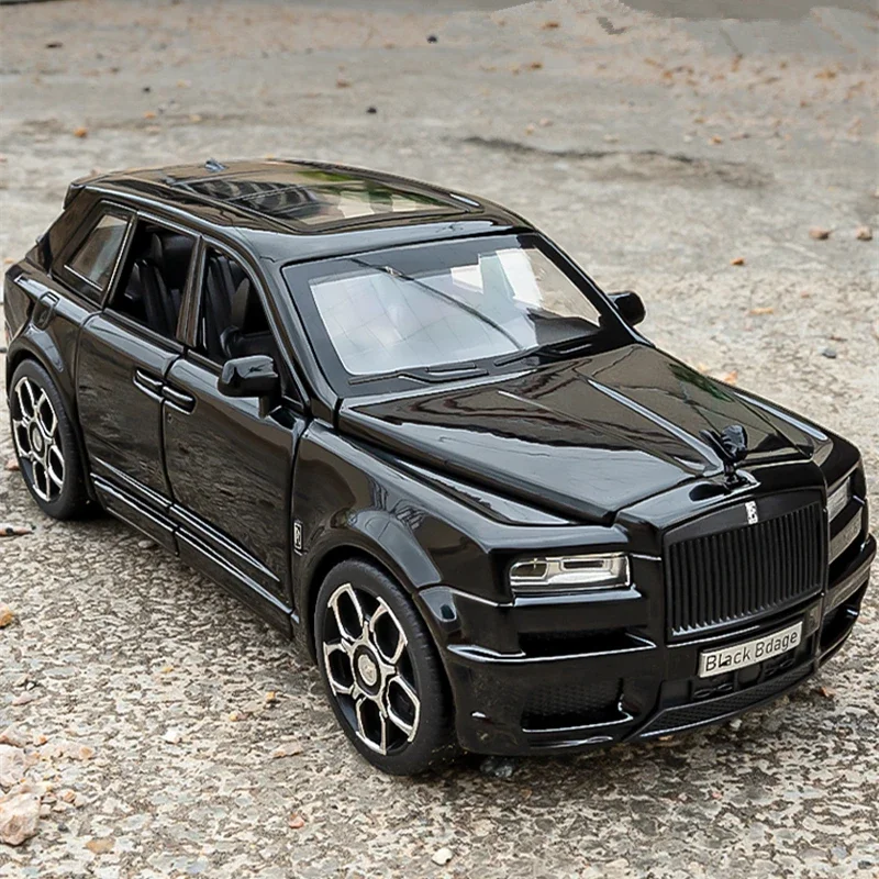 

1:32 Rolls Royce SUV Cullinan Alloy Car Model Diecasts Metal Toy Car Model Simulation Sound and Light Collection Childrens Gifts