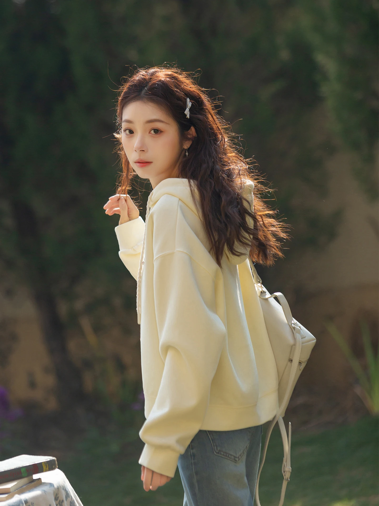 

Желтая женская толстовка свободного кроя с вышивкой, весна 2026, повседневная уличная одежда в корейском стиле, с длинными рукавами, на молнии