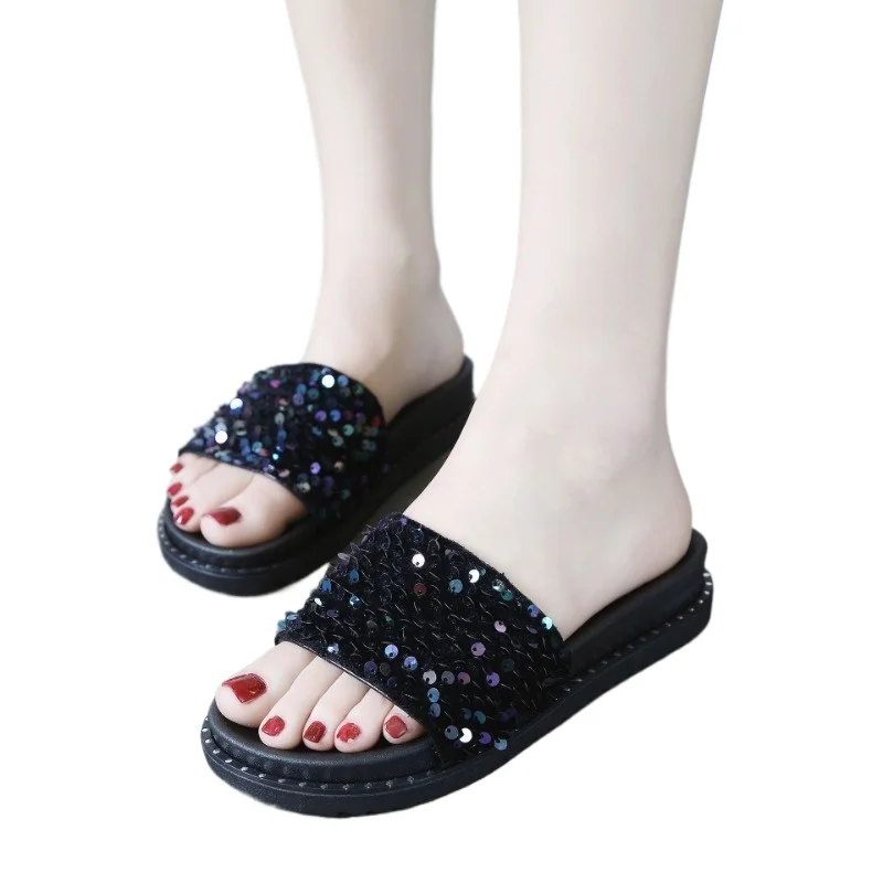 Verão feminino moda chinelos sandálias de lantejoulas ao ar livre praia pvc antiderrapante flip flops coreano sapatos de fundo grosso