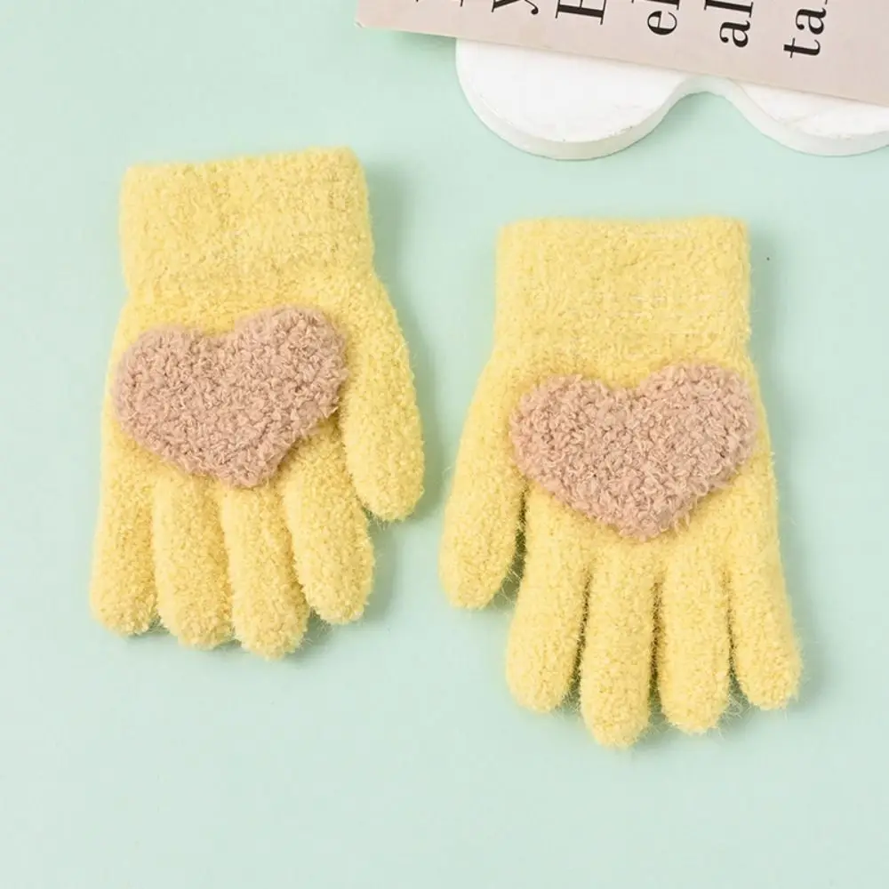 2Pairs Cute Children's Warm Gloves Heart Shaped Breathable Five Finger Gloves Windproof Keep Warm Solid Plush Gloves Winter