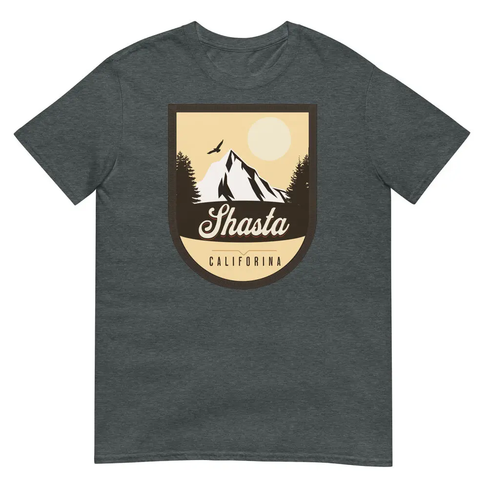 T-Shirt California Mt Shasta Sunset Badge Large Illustration Capture The Beauty  High Quality 100%Cotton Short Sleeve