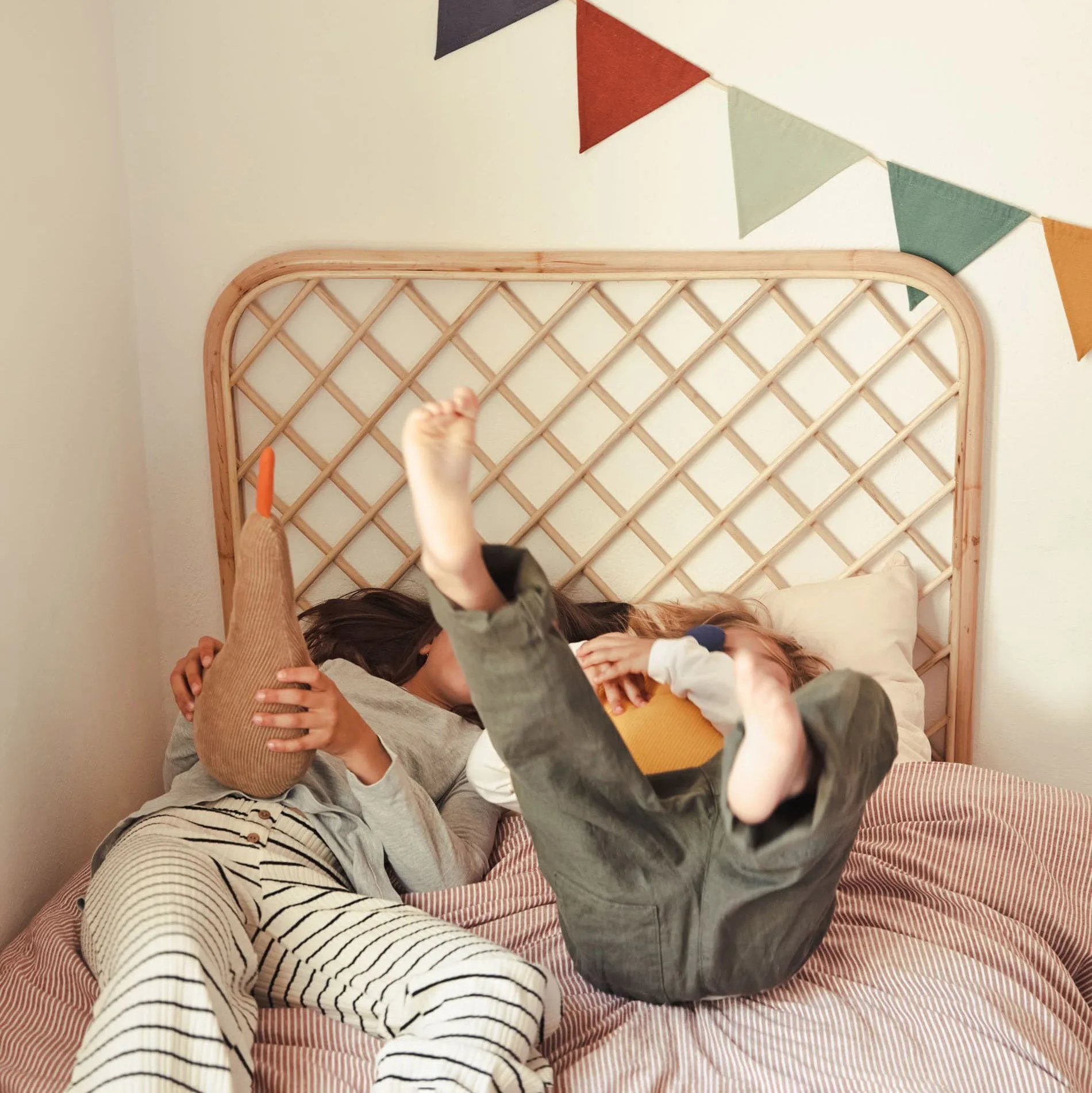 ألواح رأسية من الخيزران بتصميم عصري لغرف نوم الأطفال، لوح رأسي للسرير عالي الجودة، رؤوس سرير للديكور الطبيعي