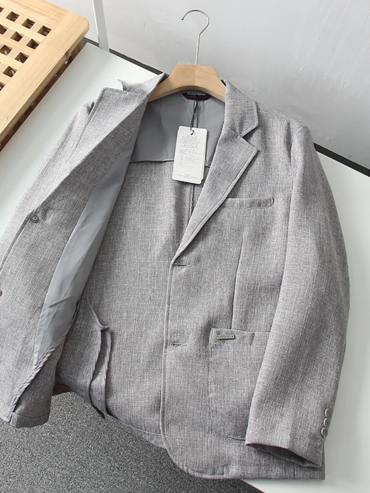 High-End Men's Summer UV Protection Breathable Thin Two-Button Casual Suit Standard Fit Long Sleeve Pure Color Lapel Suit