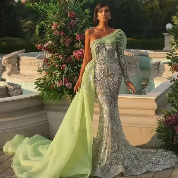 

Арабское зеленое вечернее платье на одно плечо, платья для выпускного вечера русалки по индивидуальному заказу, вечерние платья с жемчугом и бисером, с верхней юбкой, платье знаменитости