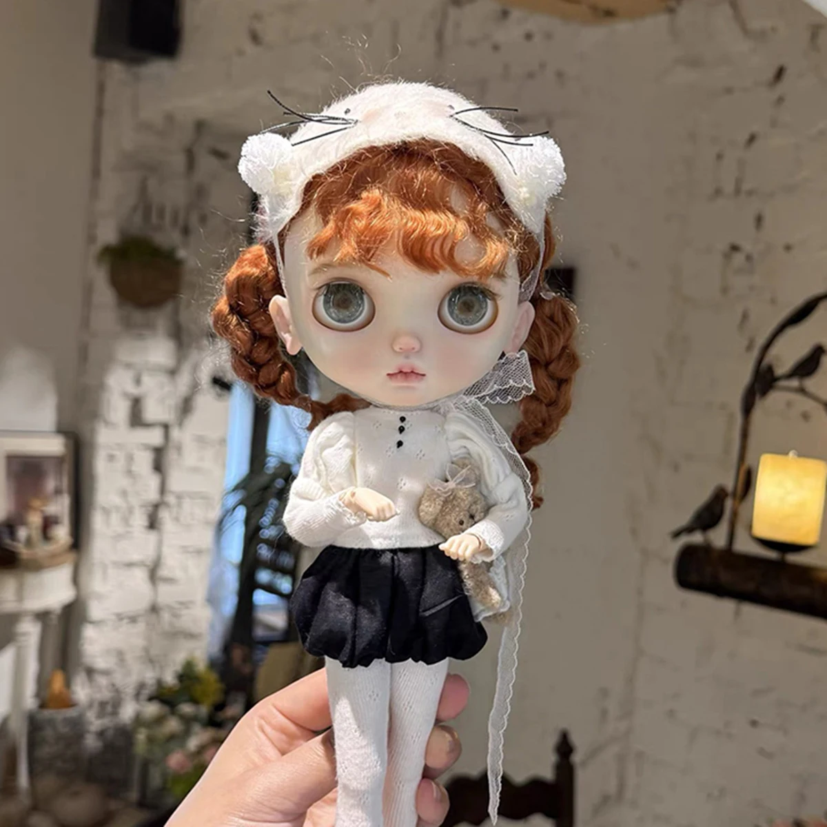 ICY DBS ブライス人形服かわいい猫ヘッドドレス + ファッションニットトップ + ショートスカート + 白い靴下セット 19 関節 OB24 アゾン人形ドレスアップ