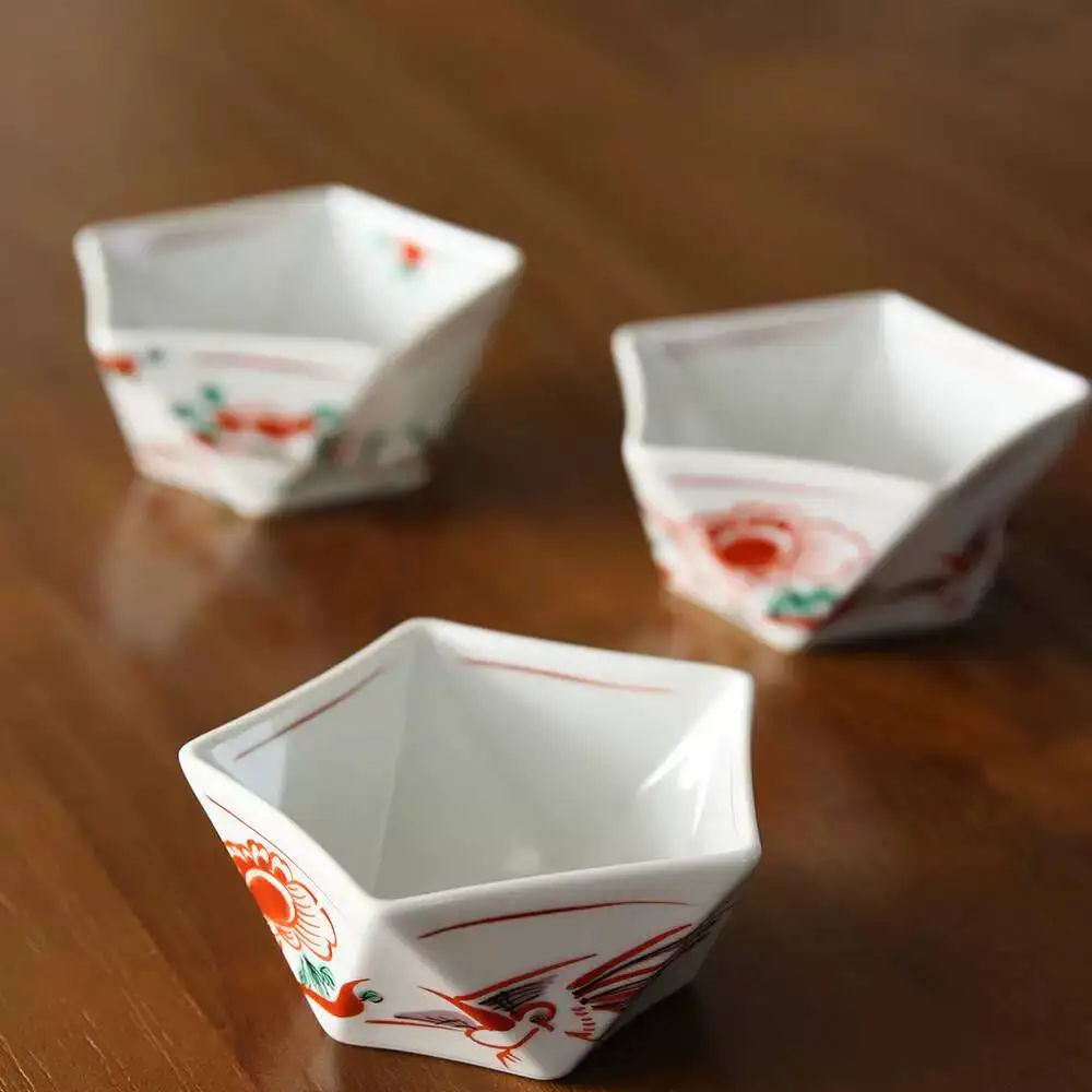 In-Stock Imported Kutani Ware Red-Painted Pentagon Small Japanese Cuisine Ceramic Food Dipping Bowl