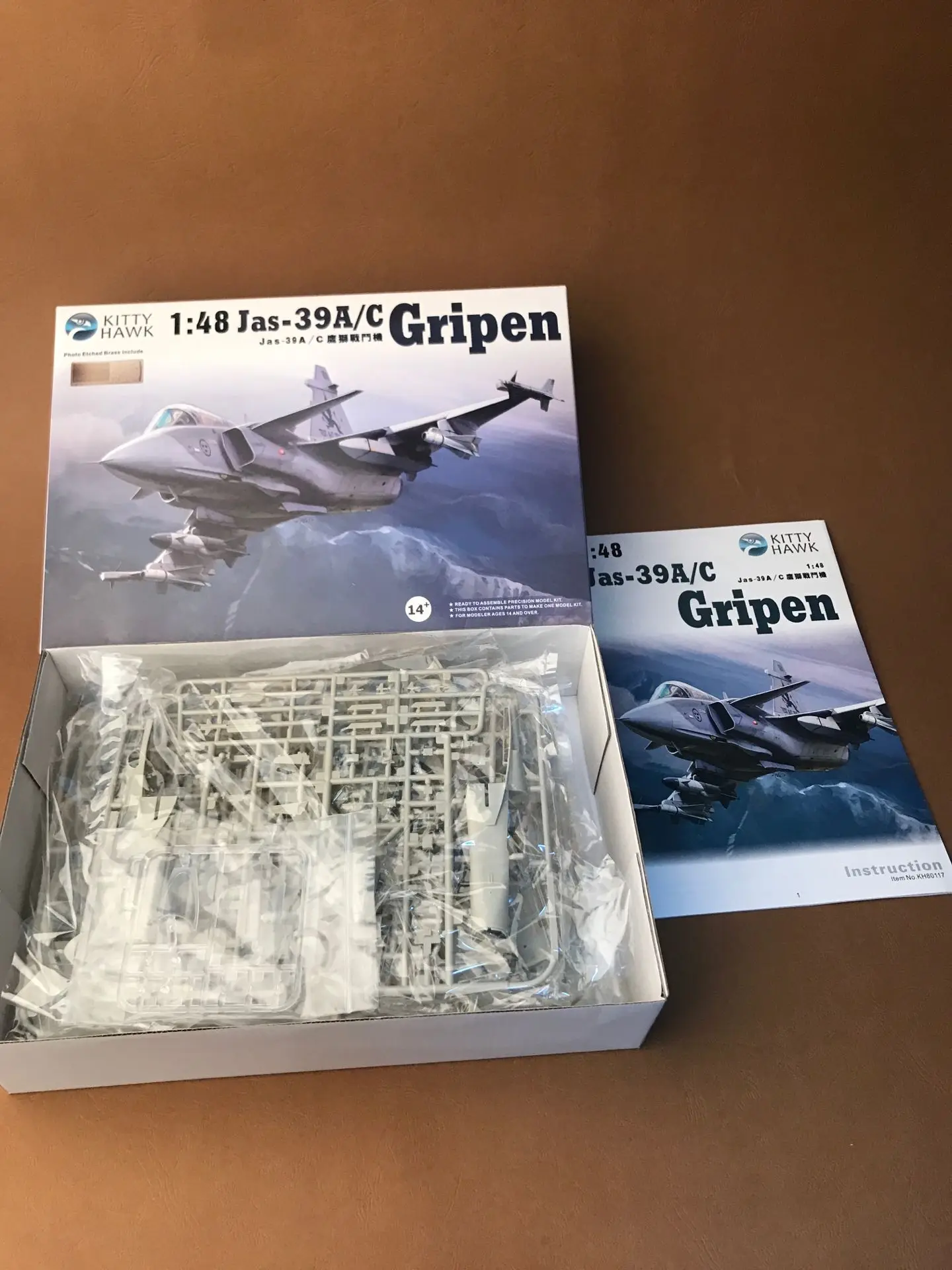 Kitty Hawk KH80117 1/48 Saab JAS 39A/C Gripen Model Kit