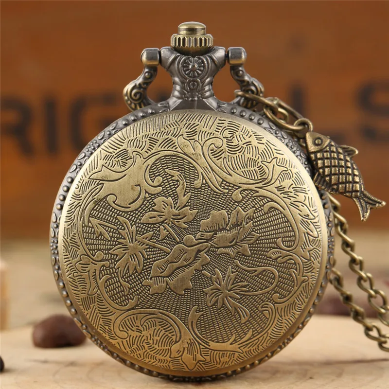 Old Fashion Clock Engraved Fish Fishing Design Bronze Quartz Pocket Watch for Men Women Arabic Number Timepiece with Chain Gift