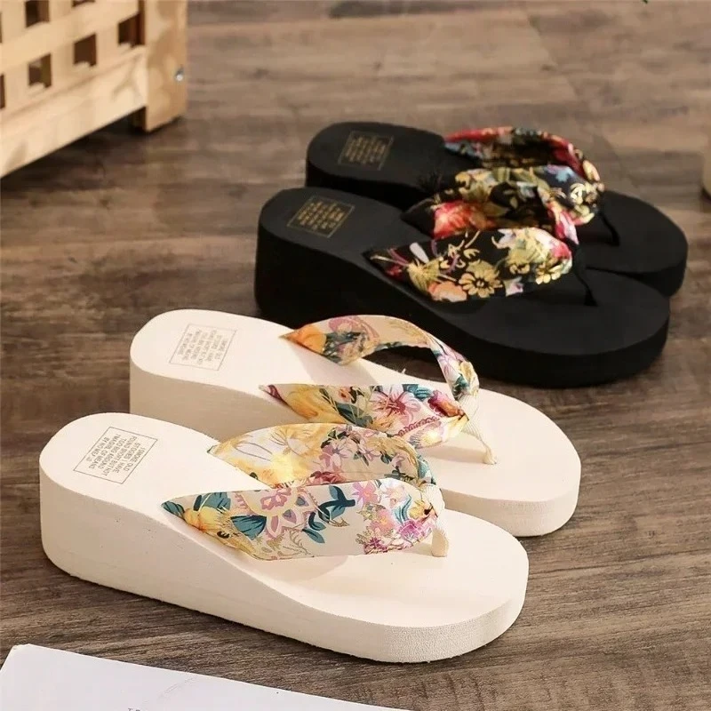 chinelos-femininos-com-estampa-floral-sandalias-de-verao-com-sola-grossa-tipo-clogs-abertas-na-frente-antiderrapantes-para-praia-e-jardim