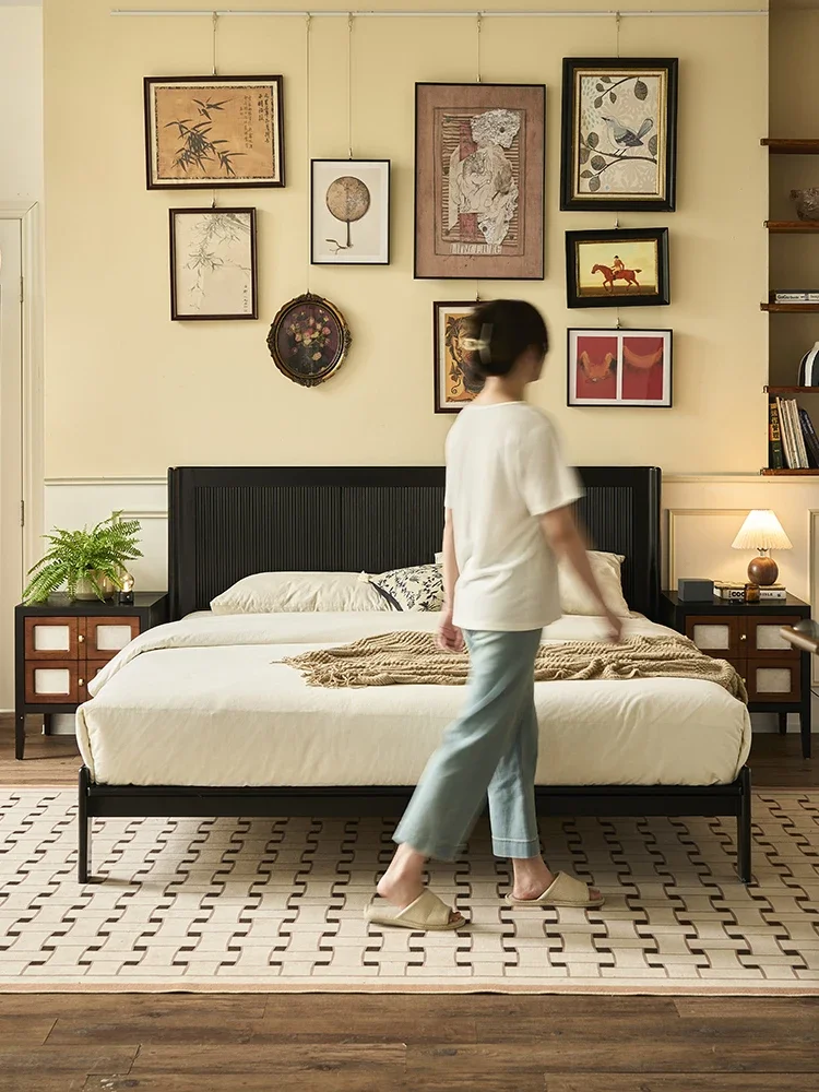 French retro 1.8m wedding bed small apartment bedroom double bed all solid wood black