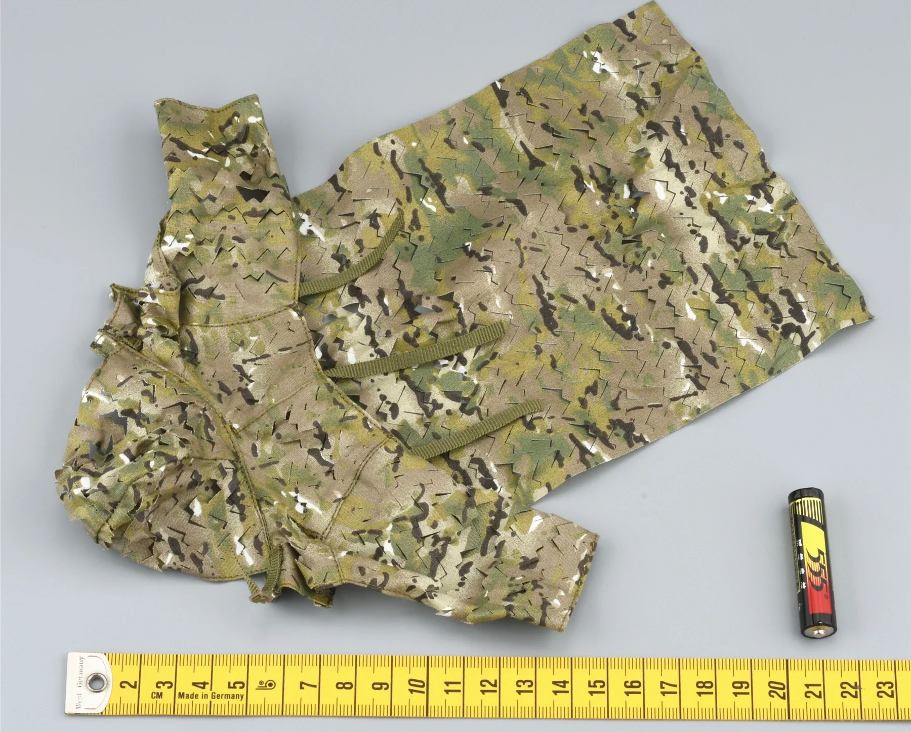 

Easy&Simple 1/6 Scale ES 26063 Soldier Camouflage Clothing Model for 12'' Special Forces