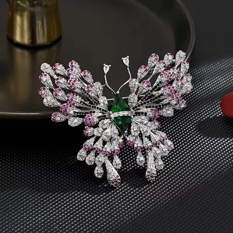 

High-grade female French gorgeous color Zirconium butterfly Brooch Heavy industry high-grade copper corsage coat pin accessories