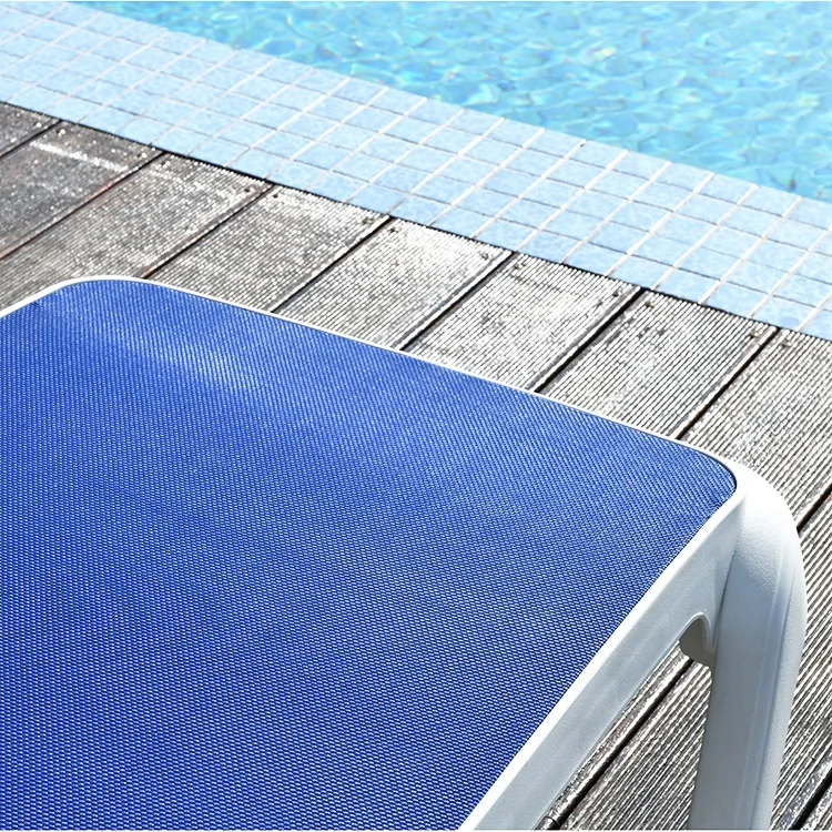 Set da spiaggia Sedie a sdraio in plastica per esterni, chaise lounge moderna grande sedia da sole per esterni, divano per sedia da spiaggia per il tempo libero.